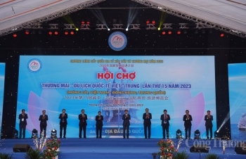 Quảng Ninh: Khai mạc Hội chợ Thương mại và Du lịch quốc tế Việt - Trung lần thứ 15