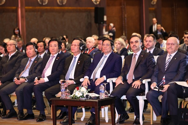Thủ tướng và các đại biểu dự Diễn đàn doanh nghiệp Thổ Nhĩ Kỳ-Việt Nam - Ảnh: VGP Thủ tướng và các đại biểu dự Diễn đàn doanh nghiệp Thổ Nhĩ Kỳ-Việt Nam - Ảnh: VGP