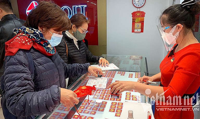 Khi mua nhà, rất nhiều người chọn vay vàng (Ảnh: Tâm An) Khi mua nhà, rất nhiều người chọn vay vàng (Ảnh: Tâm An)