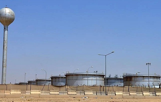 Cơ sở khai thác dầu của Công ty dầu Aramco ở Riyadh (Saudi Arabia). (Ảnh: AFP/TTXVN) Cơ sở khai thác dầu của Công ty dầu Aramco ở Riyadh (Saudi Arabia). (Ảnh: AFP/TTXVN)