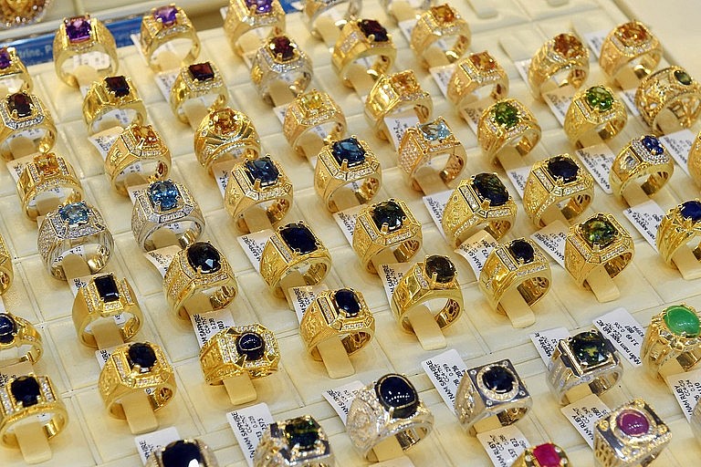 Giá vàng nhẫn tăng cao (Ảnh: Hoàng Hà) Giá vàng nhẫn tăng cao (Ảnh: Hoàng Hà)