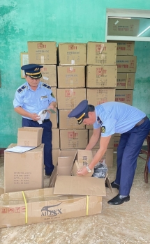 Quảng Bình: Phát hiện hơn 1.000 sản phẩm đèn led nhập lậu