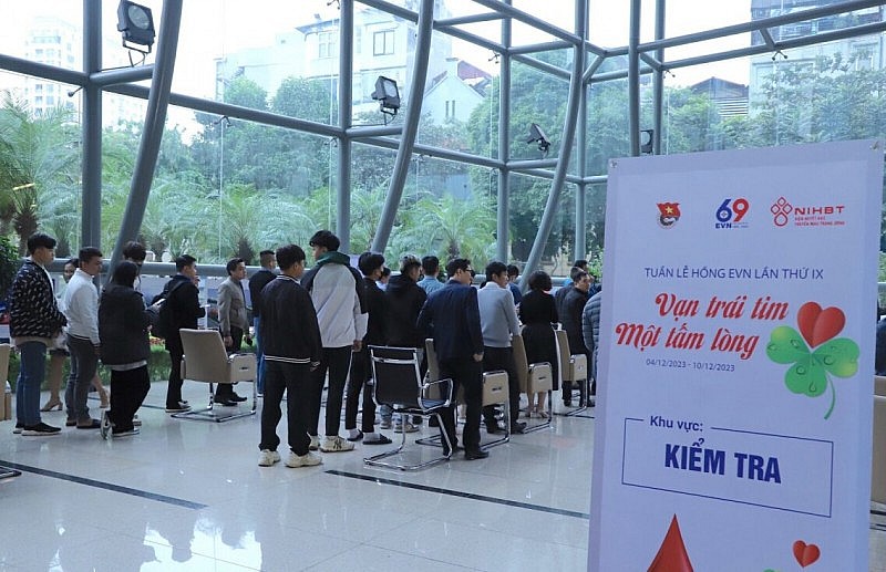 EVN tổ chức Tuần lễ hồng - hiến máu nhân đạo lần thứ 9 EVN tổ chức Tuần lễ hồng - hiến máu nhân đạo lần thứ 9