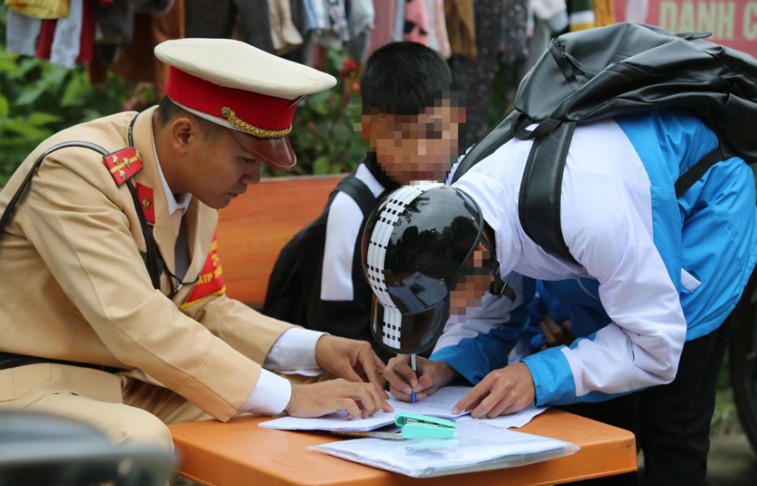 Thanh Hóa: Tổ 282 đã xử lý 564 trường hợp vi phạm giao thông sau hơn 20 ngày ra quân