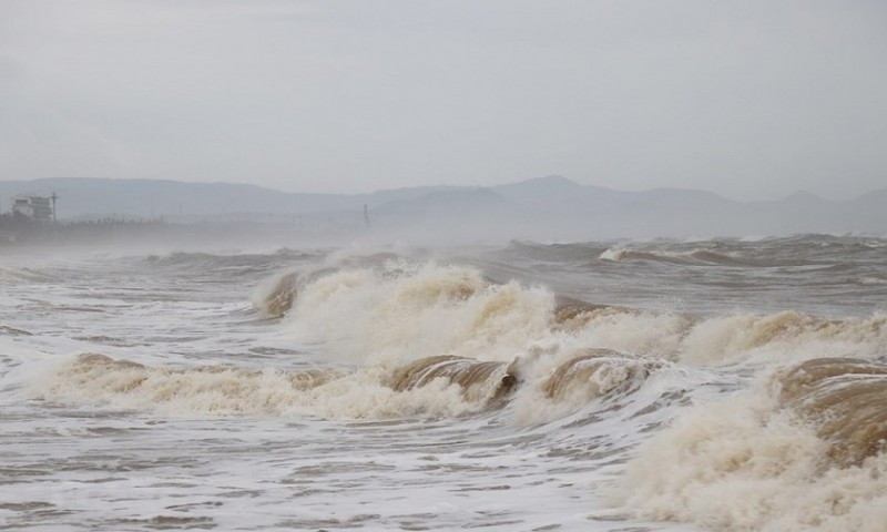 Dự báo thời tiết biển hôm nay 7/12/2023: Cảnh báo gió mạnh, sóng lớn và mưa dông trên biển