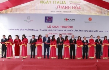 Trưng bày các sản phẩm tiêu biểu Italia và tỉnh Thanh Hóa