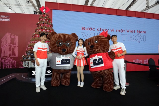 Techcombank tiếp tục “chơi lớn” đầu tư cho runner tham gia giải marathon tại Hồ Chí Minh lần 6 Techcombank tiếp tục “chơi lớn” đầu tư cho runner tham gia giải marathon tại Hồ Chí Minh lần 6