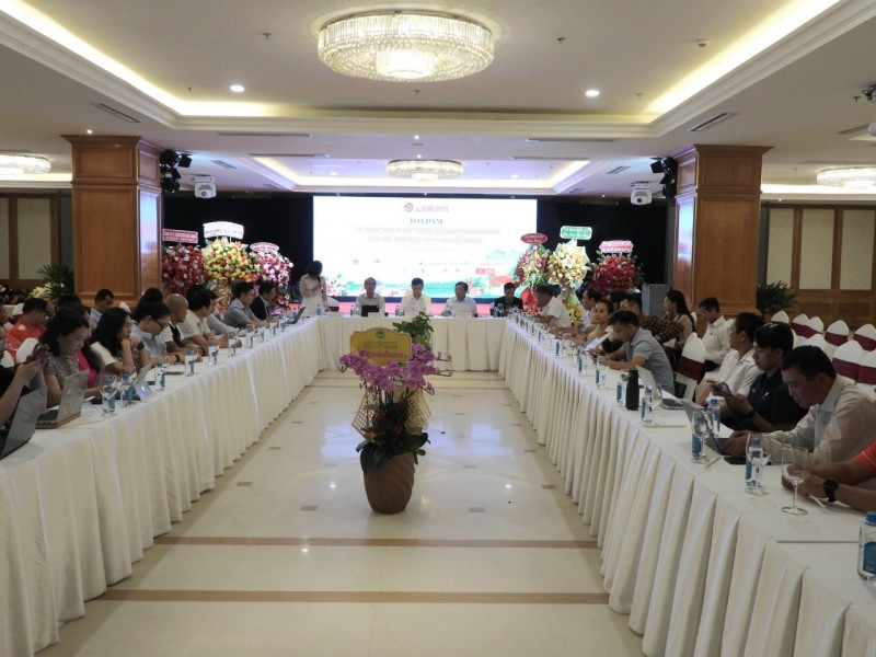 Nâng cao nhận thức về an toàn thực phẩm trong sản xuất nông nghiệp Nâng cao nhận thức về an toàn thực phẩm trong sản xuất nông nghiệp