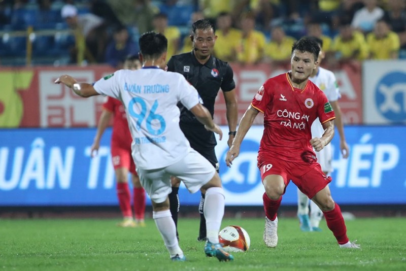 Trận Nam Định và CAHN diễn ra lúc 18h00 ngày 9/12, thuộc vòng 5 V-League 2023/2024 Trận Nam Định và CAHN diễn ra lúc 18h00 ngày 9/12, thuộc vòng 5 V-League 2023/2024