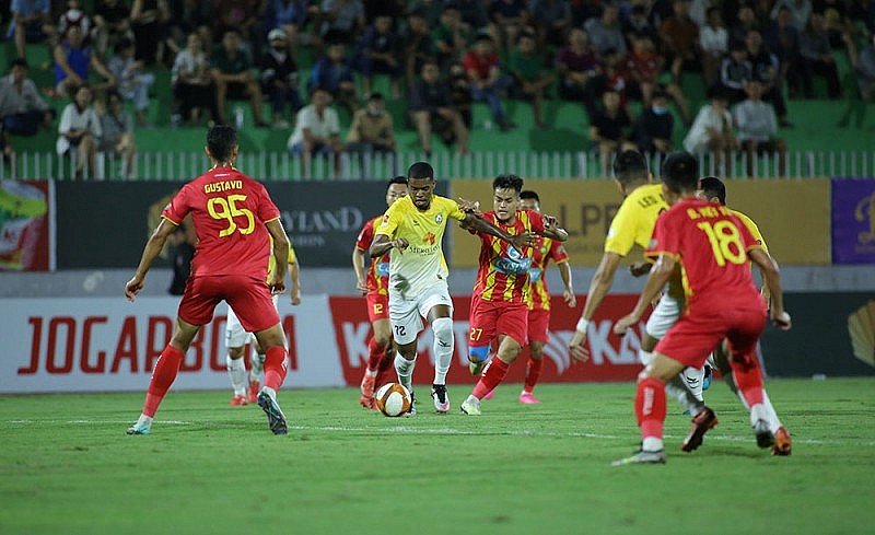 Bảng xếp hạng vòng 5 V-League 2023/2024 ngày 10/12: Thanh Hóa áp sát Top 1, CAHN-TPHCM đánh rơi chiến thắng