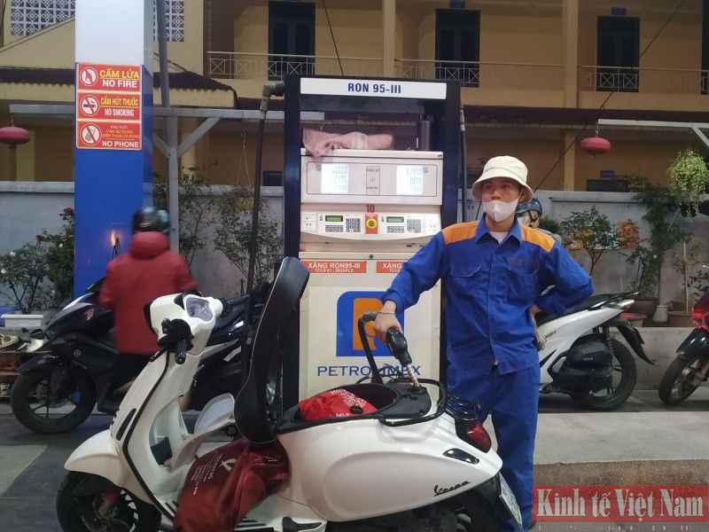Giá xăng dầu hôm nay ngày 13/2/2024: Giá dầu Giá xăng dầu hôm nay ngày 13/2/2024: Giá dầu
