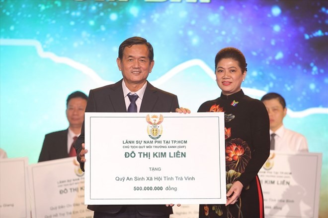 Đỗ Thị Kim Liên: Hành trình từ bỏ nghề giáo đến trở thành “nữ hoàng” bảo hiểm Đỗ Thị Kim Liên: Hành trình từ bỏ nghề giáo đến trở thành “nữ hoàng” bảo hiểm