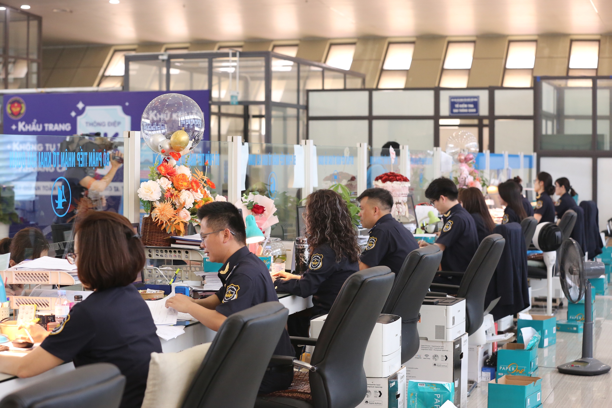 Một giai đoạn mới, đưa mối quan hệ ngày càng đi vào chiều sâu, hiệu quả, thực chất- Ảnh 11. Một giai đoạn mới, đưa mối quan hệ ngày càng đi vào chiều sâu, hiệu quả, thực chất- Ảnh 11.