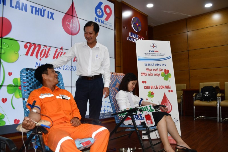 PC Kiên Giang: Triển khai hiến máu tình nguyện, tri ân khách hàng PC Kiên Giang: Triển khai hiến máu tình nguyện, tri ân khách hàng