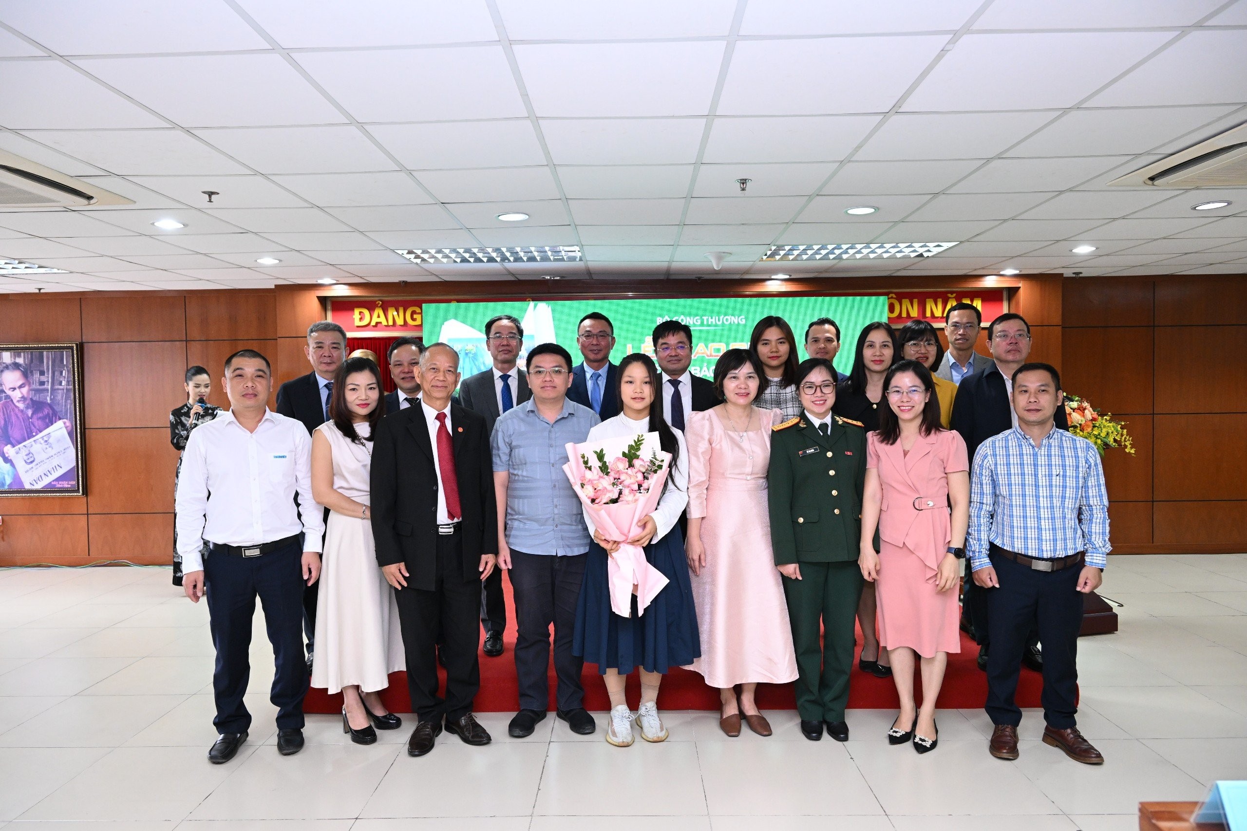 Lễ tổng kết và trao giải cuộc thi viết về bảo vệ môi trường ngành công thương lần thứ II năm 2023 Lễ tổng kết và trao giải cuộc thi viết về bảo vệ môi trường ngành công thương lần thứ II năm 2023