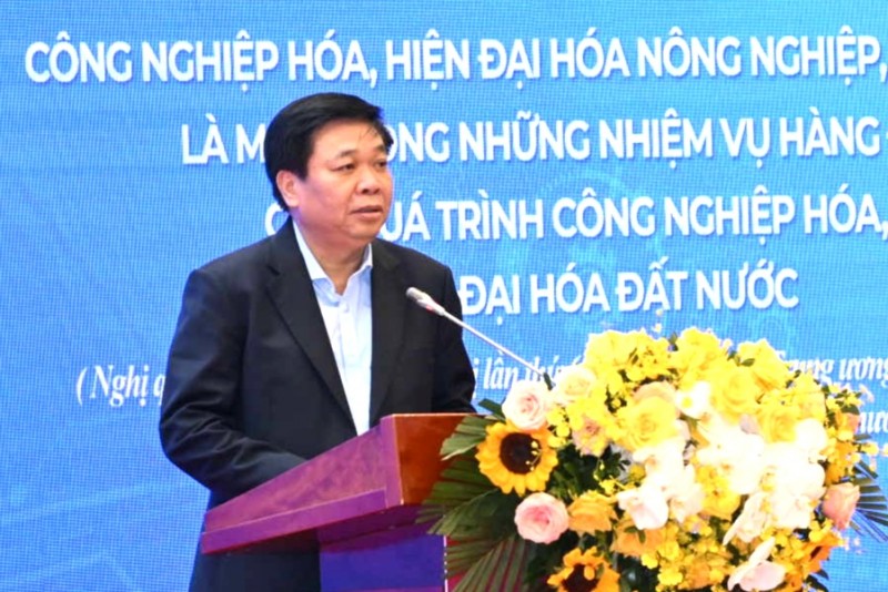 ông Nguyễn Quang Hưng - Phó Chủ tịch UBND tỉnh Thái Bình ông Nguyễn Quang Hưng - Phó Chủ tịch UBND tỉnh Thái Bình