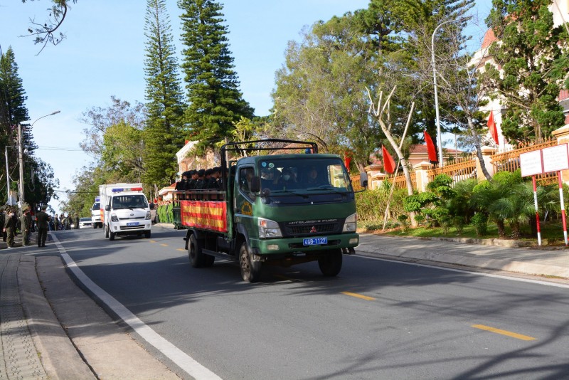Lâm Đồng: Lực lượng Công an đồng loạt ra quân thực hiện đợt cao điểm tấn công trấn áp tội phạm Lâm Đồng: Lực lượng Công an đồng loạt ra quân thực hiện đợt cao điểm tấn công trấn áp tội phạm