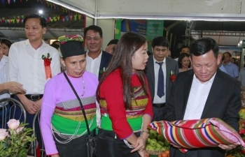 Hội chợ thương mại miền Tây Thanh Hóa năm 2023 thu hút 230 gian hàng, đa dạng sản phẩm hàng hóa