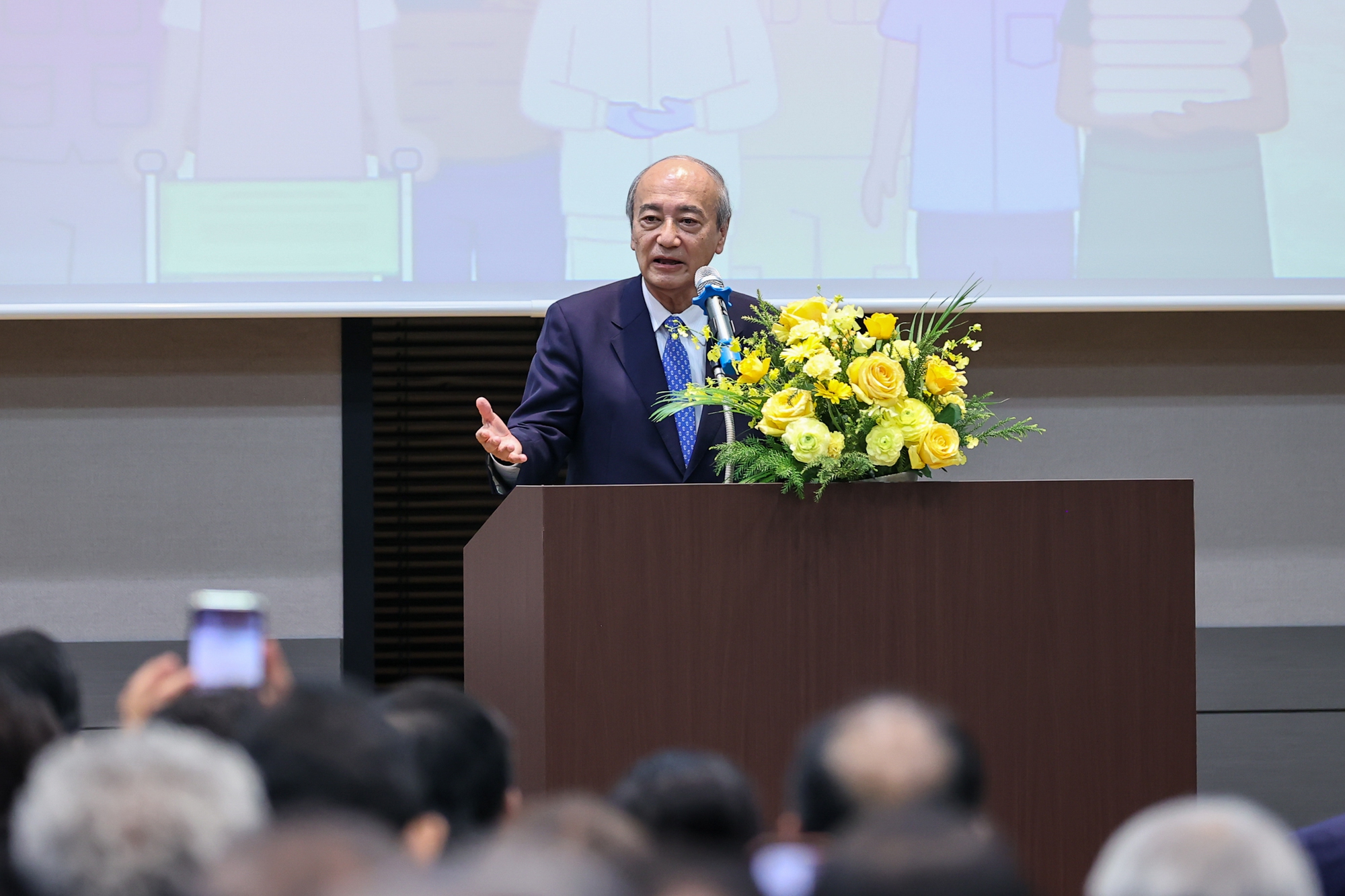 Thủ tướng mong lao động Việt Nam tại Nhật bắt kịp trình độ hiện đại trong những ngành mũi nhọn- Ảnh 4. Thủ tướng mong lao động Việt Nam tại Nhật bắt kịp trình độ hiện đại trong những ngành mũi nhọn- Ảnh 4.