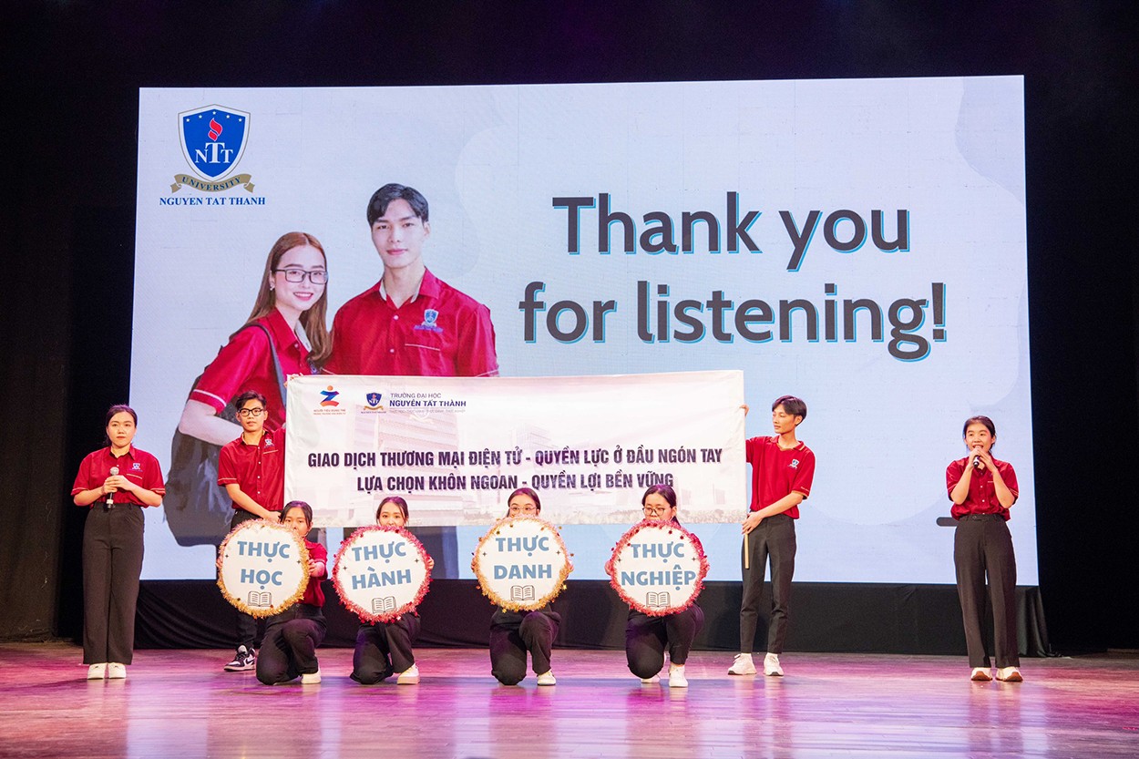 Chung kết Cuộc thi “Người tiêu dùng trẻ trong thương mại điện tử” năm 2023