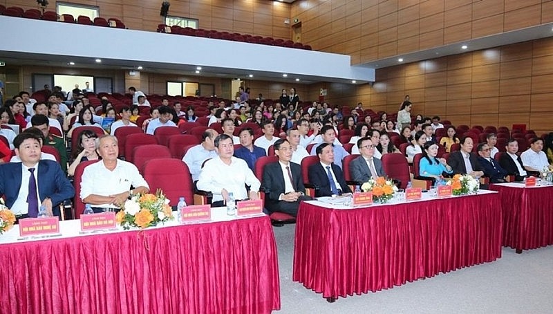 Hội Nhà báo tỉnh Thanh Hóa kỷ niệm 30 năm ngày thành lập Hội Nhà báo tỉnh Thanh Hóa kỷ niệm 30 năm ngày thành lập