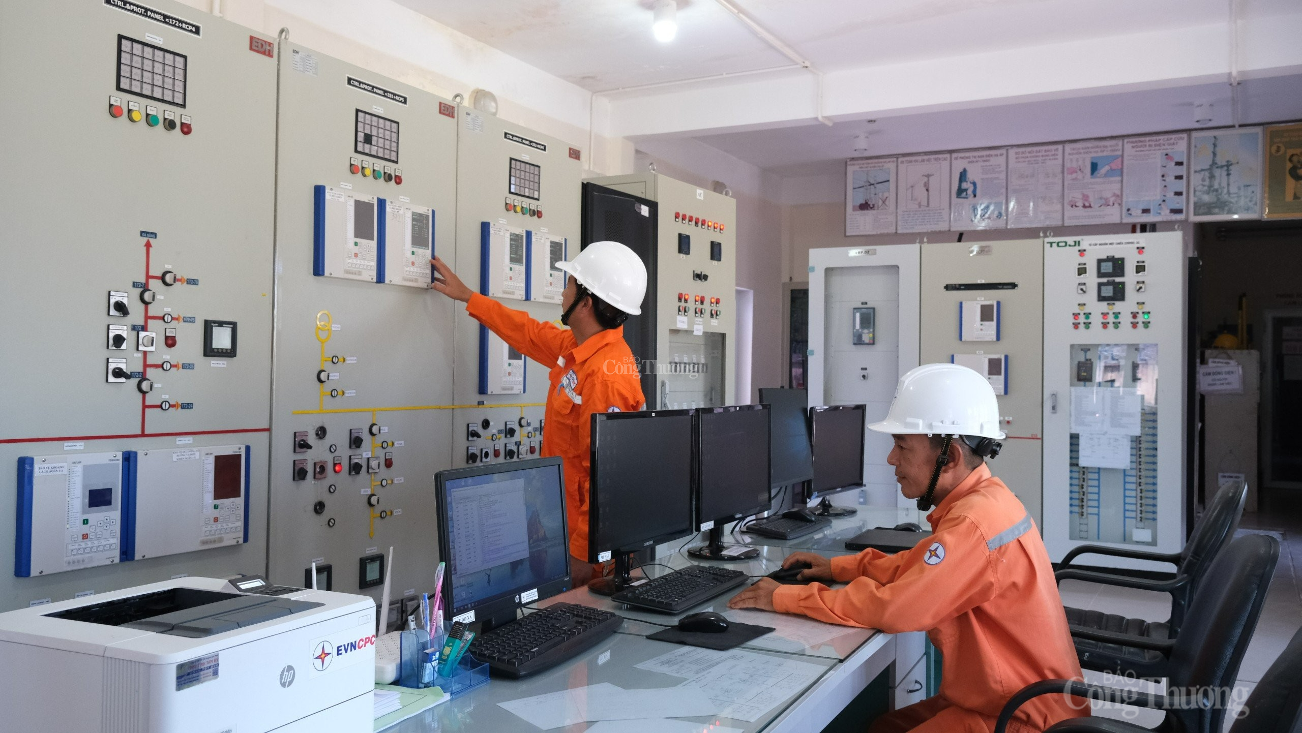 đảm bảo cung cấp điện an toàn tuyệt đối cho các sự kiện chính trị, văn hóa lớn, các dịp nghỉ Lễ, Tết trong năm 2024; đảm bảo cung cấp đủ điện cho sản xuất, kinh doanh và sinh hoạt của người dân trong cả năm 2024, không để thiếu điện trong mọi tình huống đảm bảo cung cấp điện an toàn tuyệt đối cho các sự kiện chính trị, văn hóa lớn, các dịp nghỉ Lễ, Tết trong năm 2024; đảm bảo cung cấp đủ điện cho sản xuất, kinh doanh và sinh hoạt của người dân trong cả năm 2024, không để thiếu điện trong mọi tình huống