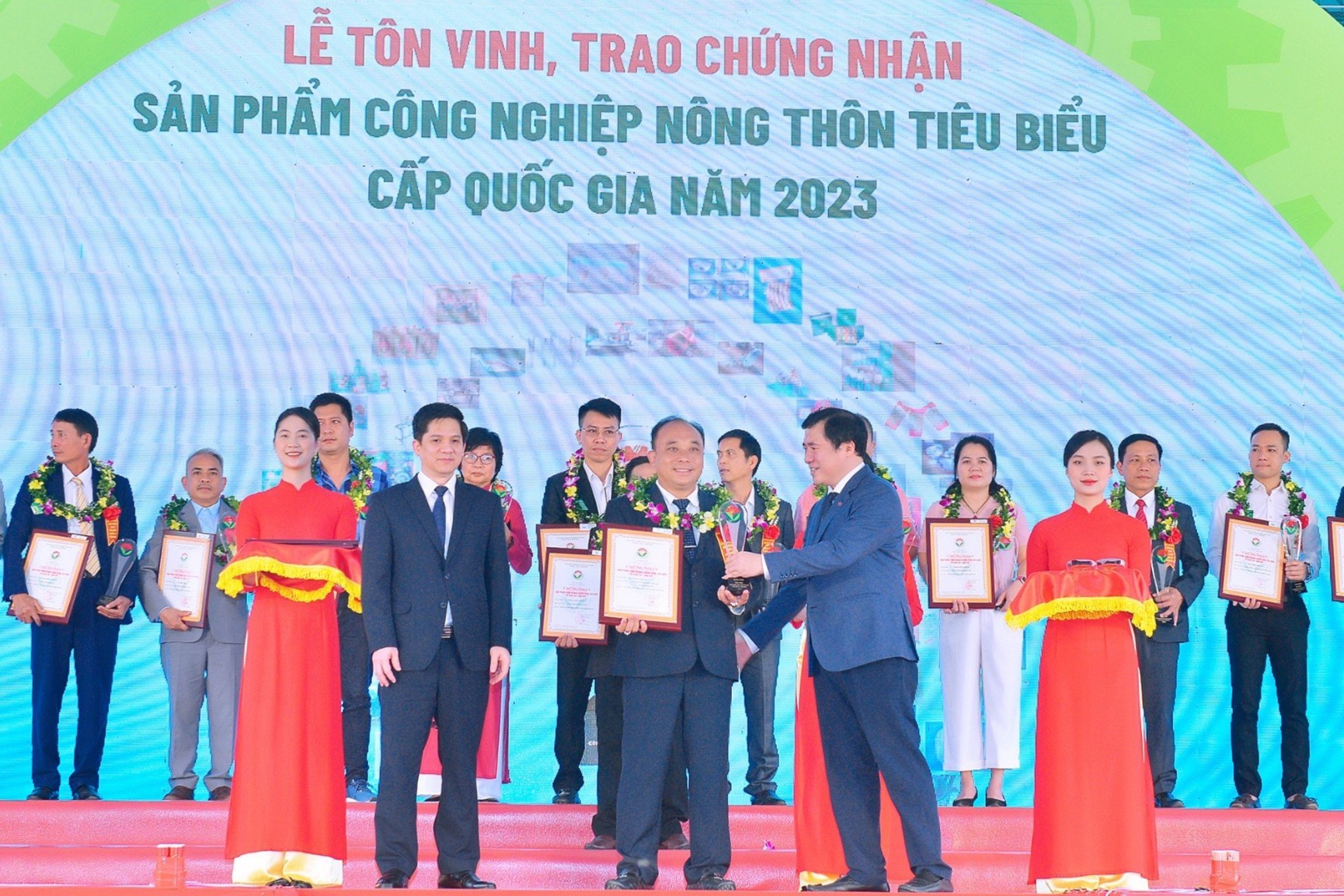 Khánh Hòa: Nâng tầm sản phẩm công nghiệp nông thôn tiêu biểu Khánh Hòa: Nâng tầm sản phẩm công nghiệp nông thôn tiêu biểu