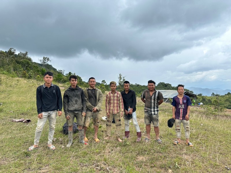 Lâm Đồng: Gian nan cuộc chiến truy quét “vàng tặc” vùng giáp ranh Lâm Đồng: Gian nan cuộc chiến truy quét “vàng tặc” vùng giáp ranh