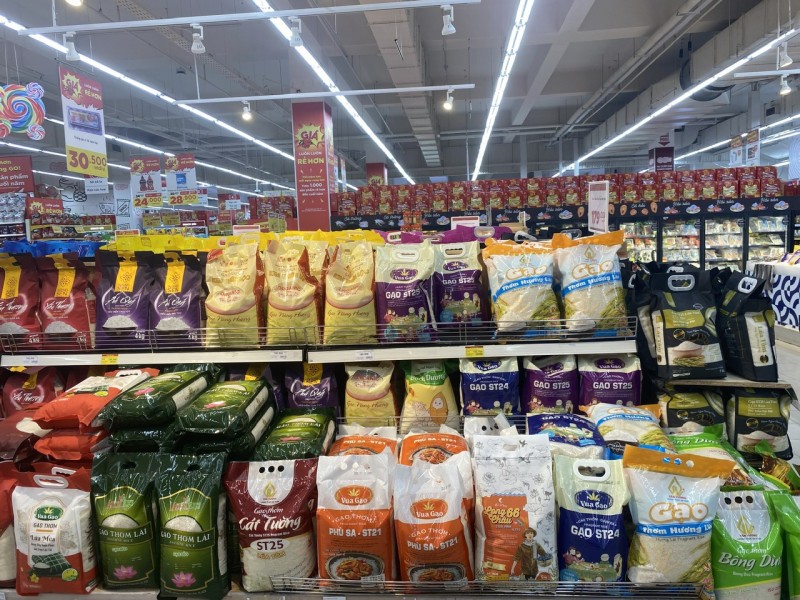 Lâm Đồng: Đảm bảo cân đối cung, cầu hàng hoá, bình ổn thị trường dịp Tết Nguyên đán Giáp Thìn 2024 Lâm Đồng: Đảm bảo cân đối cung, cầu hàng hoá, bình ổn thị trường dịp Tết Nguyên đán Giáp Thìn 2024