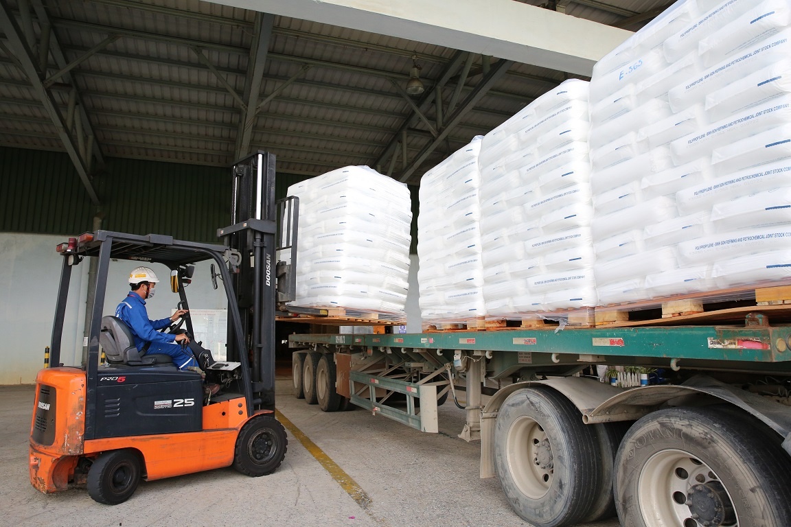 BSR thực hiện hàng loạt giải pháp sản xuất kinh doanh trong bối cảnh thị trường nhiều biến động dịp cuối năm BSR thực hiện hàng loạt giải pháp sản xuất kinh doanh trong bối cảnh thị trường nhiều biến động dịp cuối năm