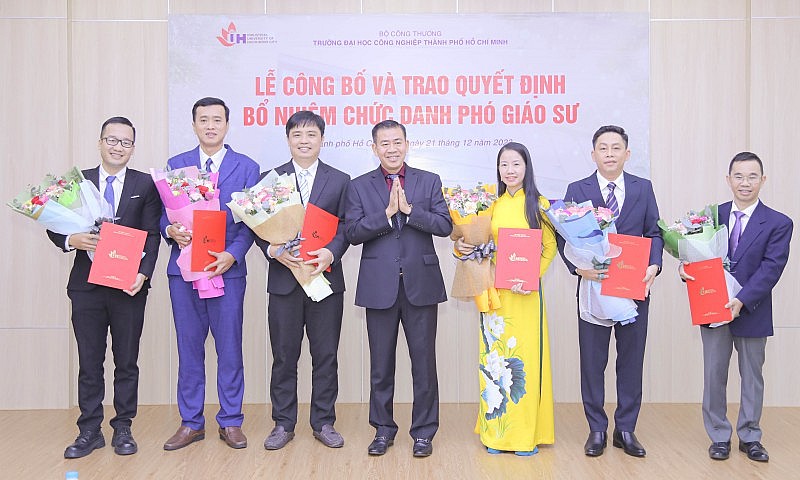 Đại học Công nghiệp TP. Hồ Chí Minh trao quyết định bổ nhiệm chức danh Phó Giáo sư
