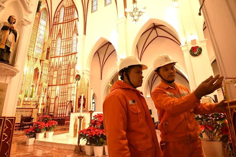 EVNHANOI đảm bảo điện tại các nhà thờ dịp Lễ Noel EVNHANOI đảm bảo điện tại các nhà thờ dịp Lễ Noel