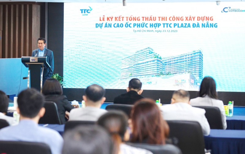 Ông Đặng Văn Thành - Chủ tịch Tập đoàn TTC cho biết, đây là buổi ký kết hết sức ý nghĩa, tiếp nối thành công sau buổi ký kết với BIDV vừa qua Ông Đặng Văn Thành - Chủ tịch Tập đoàn TTC cho biết, đây là buổi ký kết hết sức ý nghĩa, tiếp nối thành công sau buổi ký kết với BIDV vừa qua