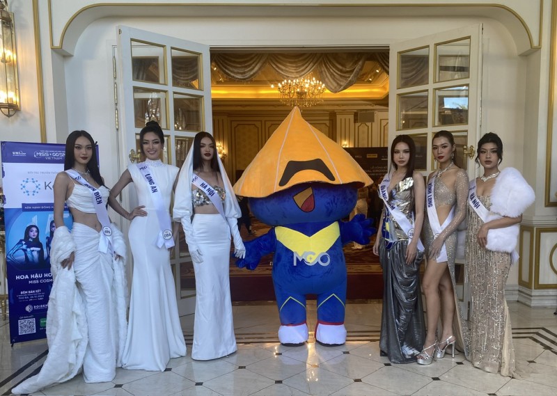 Lâm Đồng: Độc đáo vương miện Hoa hậu Hoàn vũ Việt Nam năm 2023 lấy từ cảm hứng từ Tre Việt Nam. Lâm Đồng: Độc đáo vương miện Hoa hậu Hoàn vũ Việt Nam năm 2023 lấy từ cảm hứng từ Tre Việt Nam.