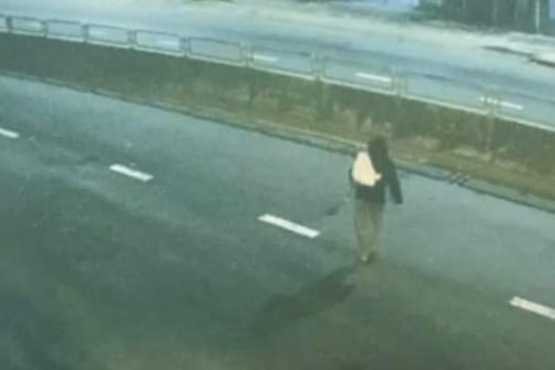 Nghi phạm tẩu thoát sau khi trộm nhiều tài sản. Ảnh: CA Nghi phạm tẩu thoát sau khi trộm nhiều tài sản. Ảnh: CA