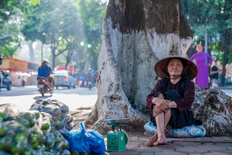 Có nên thu phí sử dụng vỉa hè ? Có nên thu phí sử dụng vỉa hè ?