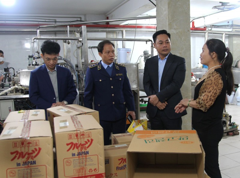 Hà Nội: Phát hiện, bắt giữ 26.605 vụ vi phạm về buôn lậu, gian lận thương mại và hàng giả Hà Nội: Phát hiện, bắt giữ 26.605 vụ vi phạm về buôn lậu, gian lận thương mại và hàng giả