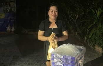 Long An: Phát hiện 1.600 gói thuốc lá ngoại nhập lậu trong kho của nhà dân