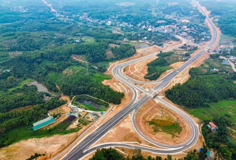 Gói thầu điện chiếu sáng tại Tuyên Quang: Nhà thầu nói bên mời thầu “chủ quan và thiếu căn cứ”?