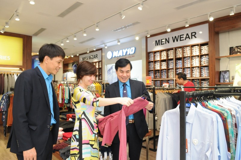 Bước sang năm 2024 có nhiều cơ hội sáng cho ngành dệt may Bước sang năm 2024 có nhiều cơ hội sáng cho ngành dệt may