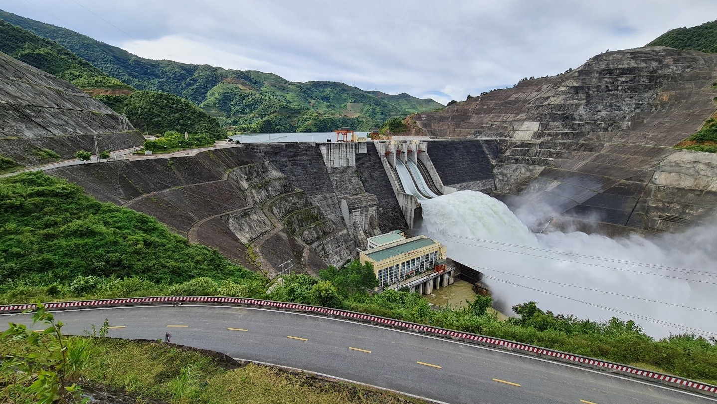Ngày này năm xưa 31/12: Ban hành khung giá bán buôn điện cho khu công nghiệp Ngày này năm xưa 31/12: Ban hành khung giá bán buôn điện cho khu công nghiệp