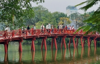 Dự báo thời tiết Hà Nội hôm nay 31/12/2023: Hà Nội sáng sớm có mưa nhỏ và sương mù, đêm trời rét