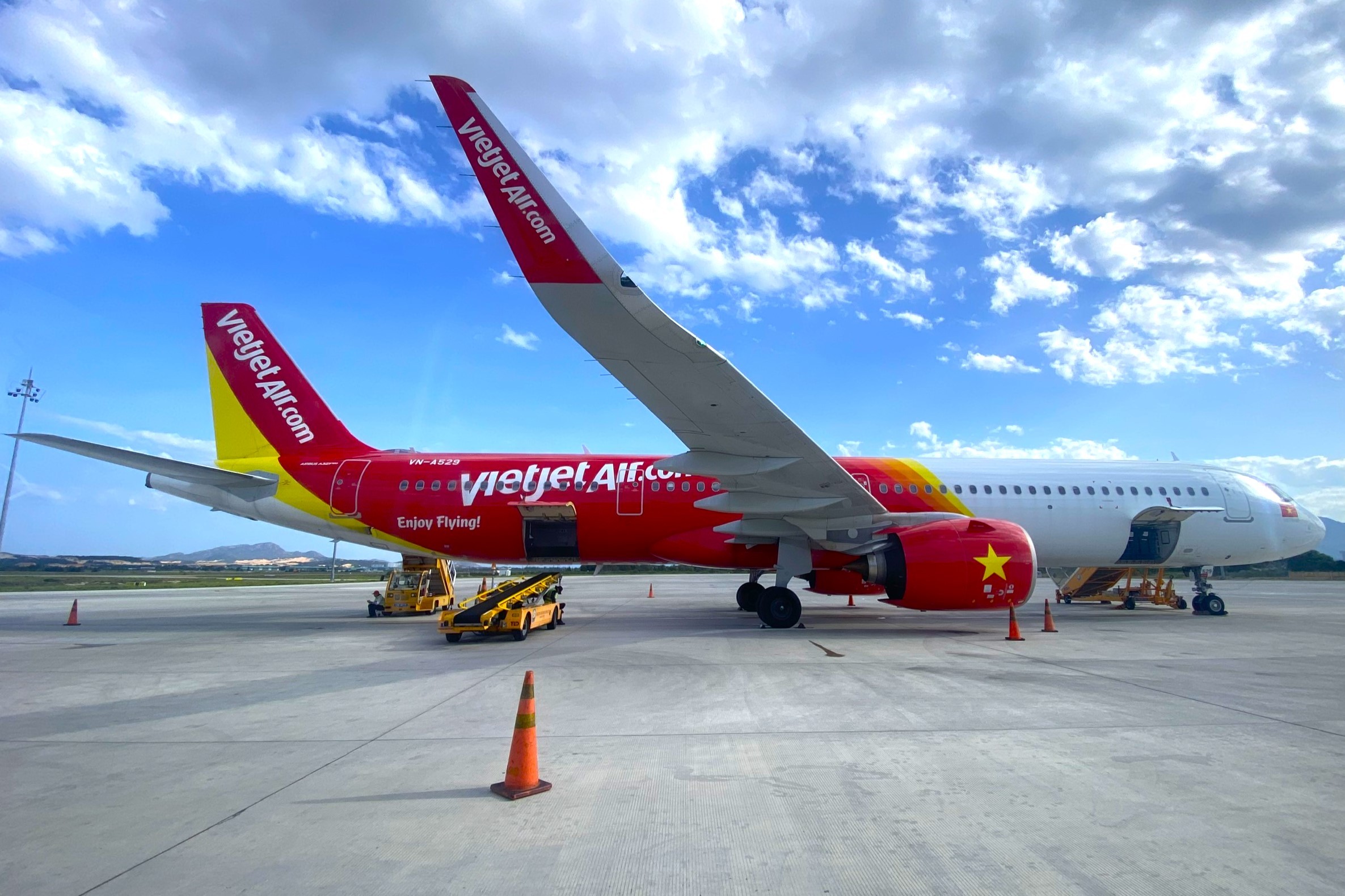 Khách quốc tế đến Khánh Hòa dịp Tết dương lịch dự báo tăng cao. Ảnh: Ngọc Quỳnh Khách quốc tế đến Khánh Hòa dịp Tết dương lịch dự báo tăng cao. Ảnh: Ngọc Quỳnh