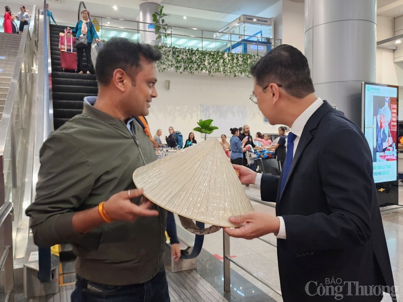 Du khách quốc tế ấn tượng trong ngày đầu năm “xông đất” TP. Hồ Chí Minh