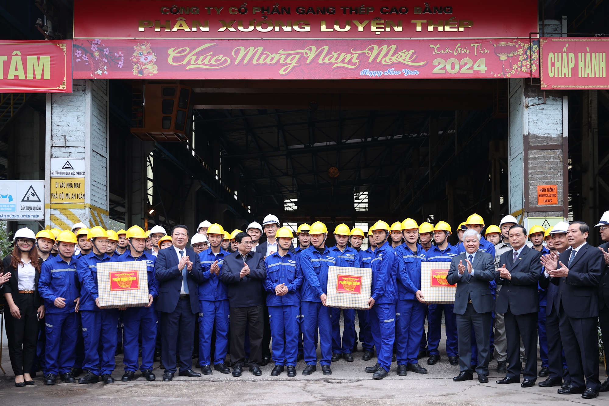 Thủ tướng Phạm Minh Chính: Cao Bằng cần đẩy mạnh phát triển kinh tế cửa khẩu- Ảnh 10. Thủ tướng Phạm Minh Chính: Cao Bằng cần đẩy mạnh phát triển kinh tế cửa khẩu- Ảnh 10.