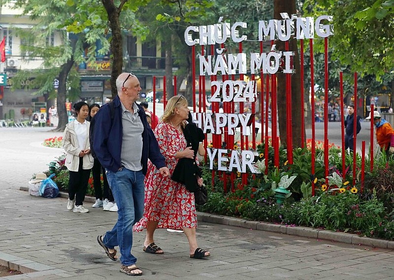 Hà Nội đón 402 nghìn lượt khách du lịch trong kỳ nghỉ Tết Dương lịch 2024 Hà Nội đón 402 nghìn lượt khách du lịch trong kỳ nghỉ Tết Dương lịch 2024