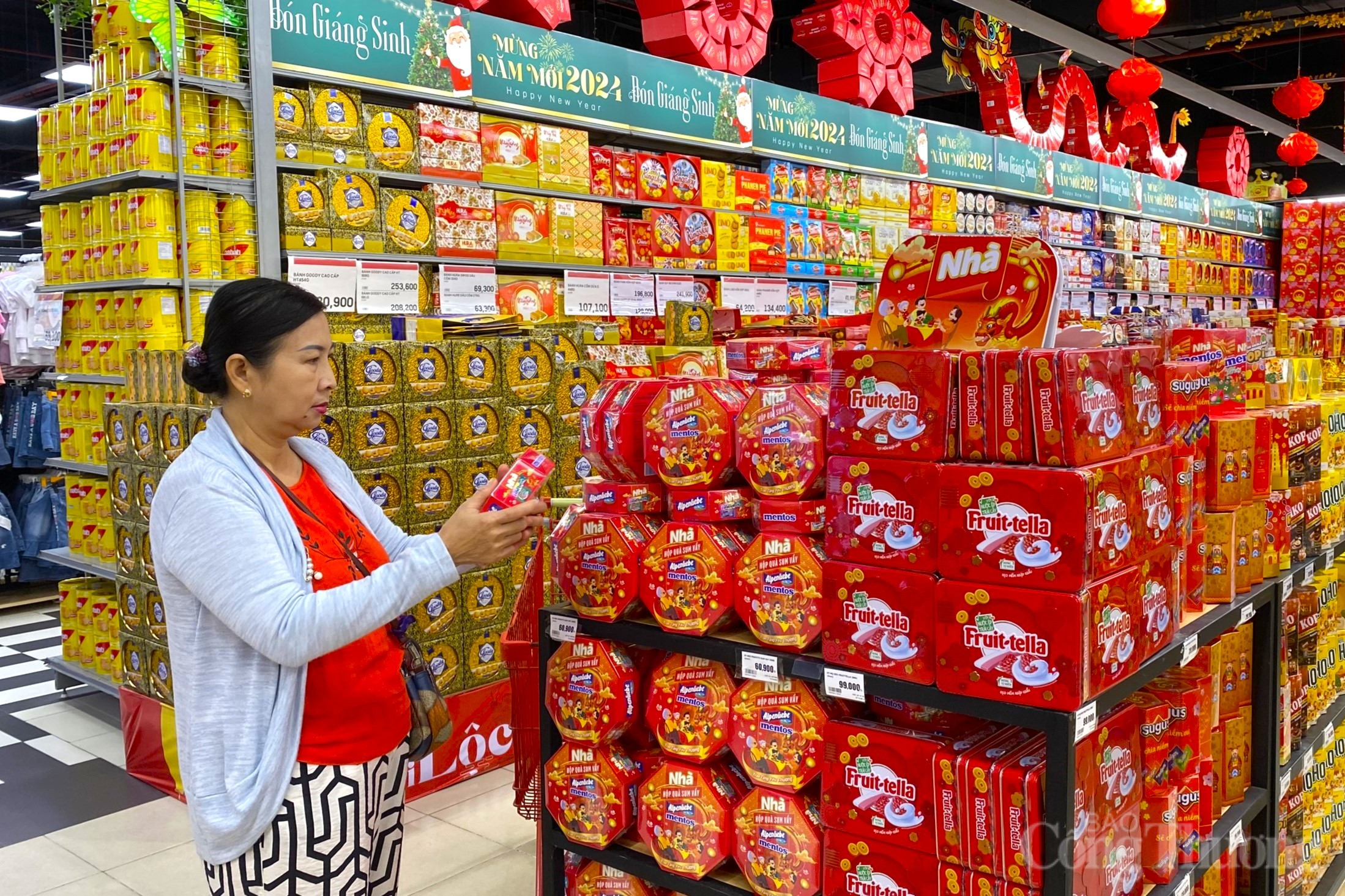 nhu cầu mua sắm của người dân từ nay đến Tết Nguyên đán Giáp Thìn 2024 sẽ tăng nhu cầu mua sắm của người dân từ nay đến Tết Nguyên đán Giáp Thìn 2024 sẽ tăng