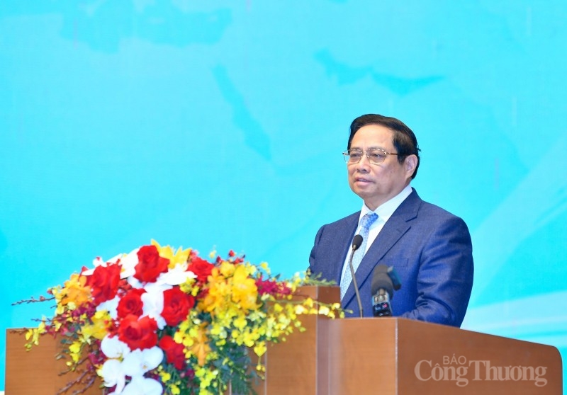 Thủ tướng Phạm Minh Chính và Thủ tướng Lào dự Hội nghị hợp tác đầu tư Việt Nam - Lào