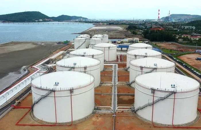 Nhiều "kịch bản" điều hành giá xăng, dầu Nhiều "kịch bản" điều hành giá xăng, dầu