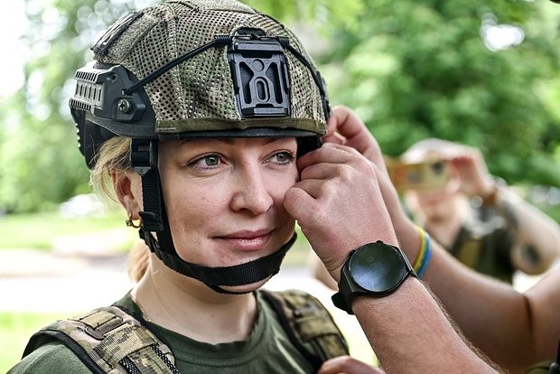 Chiến sự Nga-Ukraine hôm nay ngày 9/1/2024: Binh sĩ Ukraine nói về “vũ khí địa ngục” của Nga; nữ quân nhân Ukraine sẽ ra trận